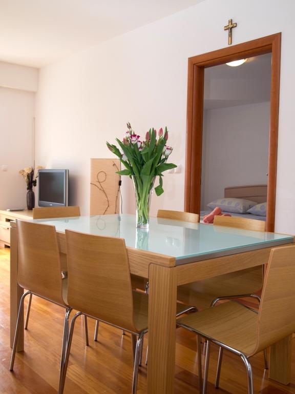 Apartment Mlinarevic Makarska Buitenkant foto